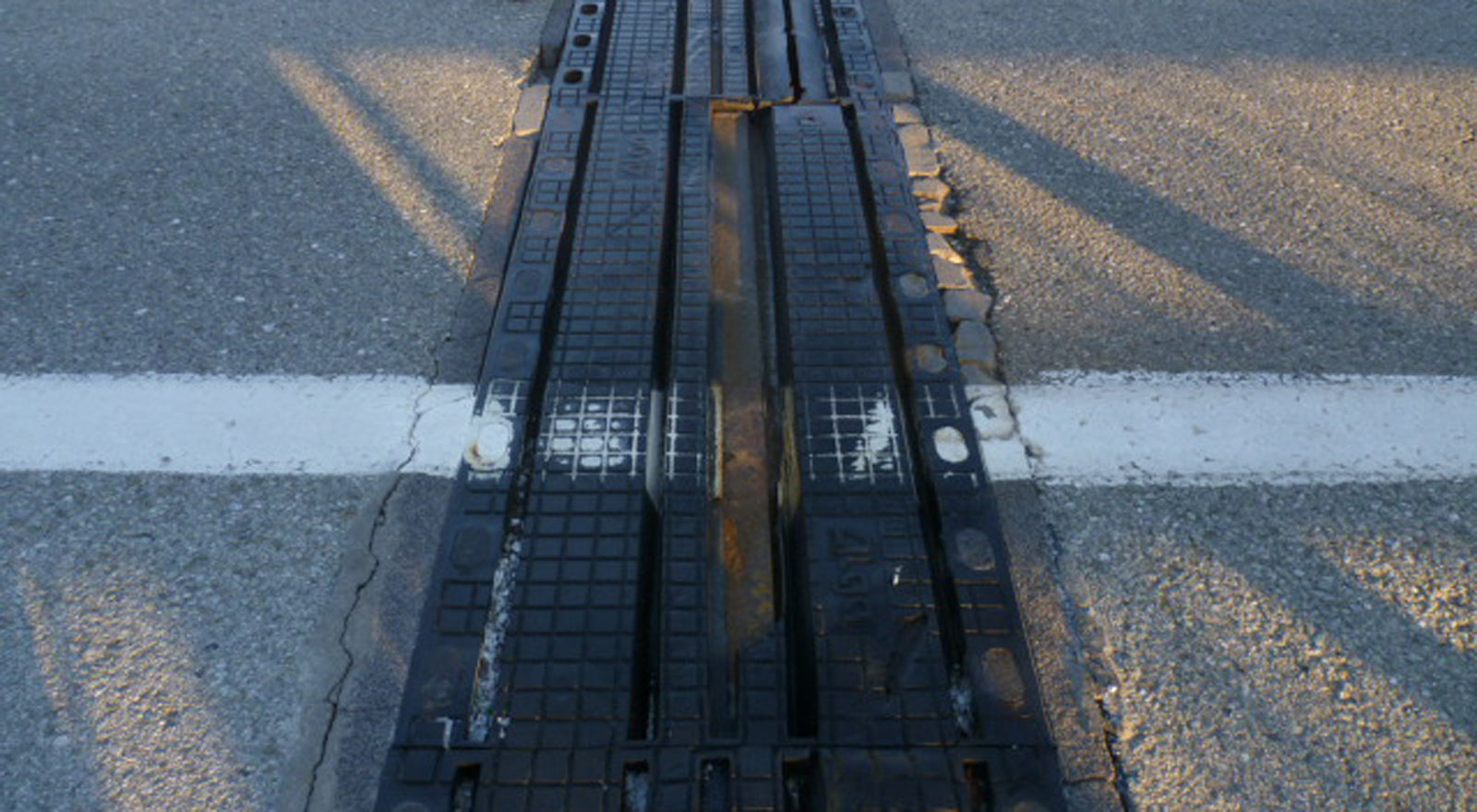 11Ανακατασκευή αρμών διαστολής γεφυρών στον δυτικό τομέα της Εγνατίας Οδού